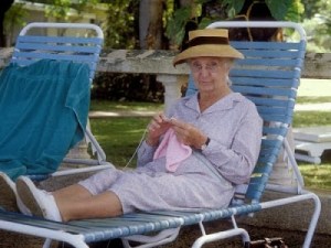 Miss+Marple+Knitting